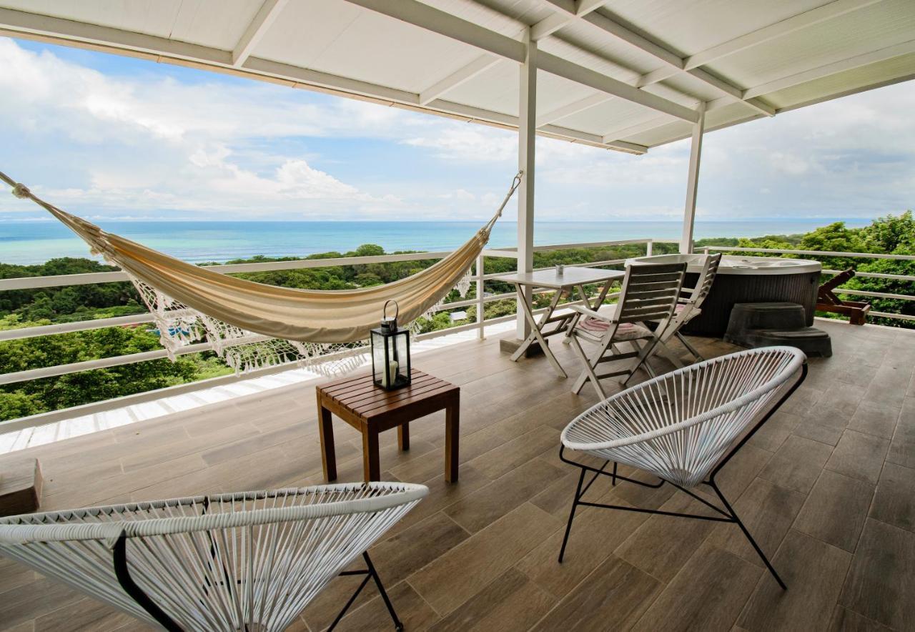 Funky Monkey Lodge Playa Santa Teresa  Eksteriør billede