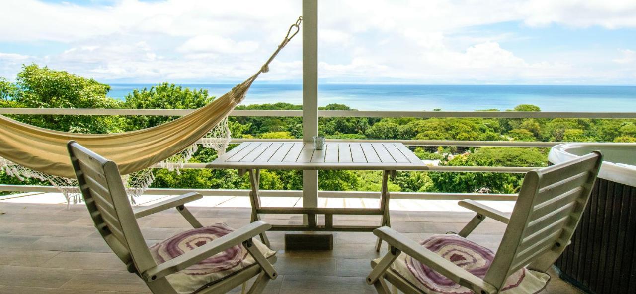 Funky Monkey Lodge Playa Santa Teresa  Eksteriør billede
