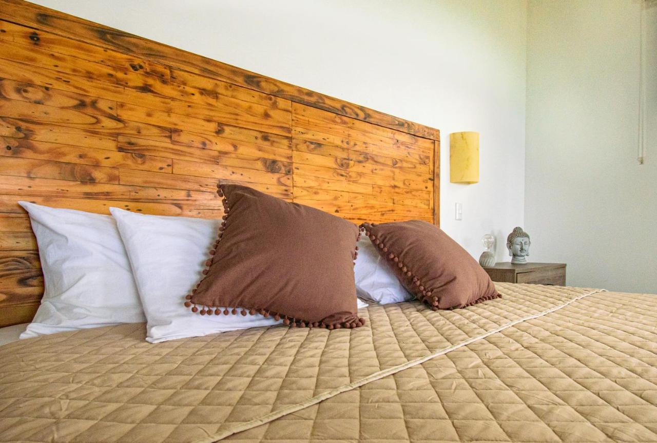 Funky Monkey Lodge Playa Santa Teresa  Eksteriør billede