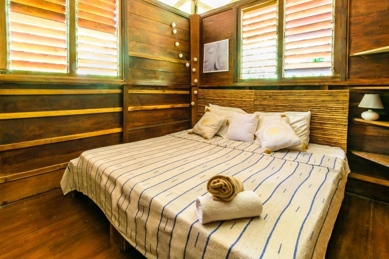 Funky Monkey Lodge Playa Santa Teresa  Eksteriør billede