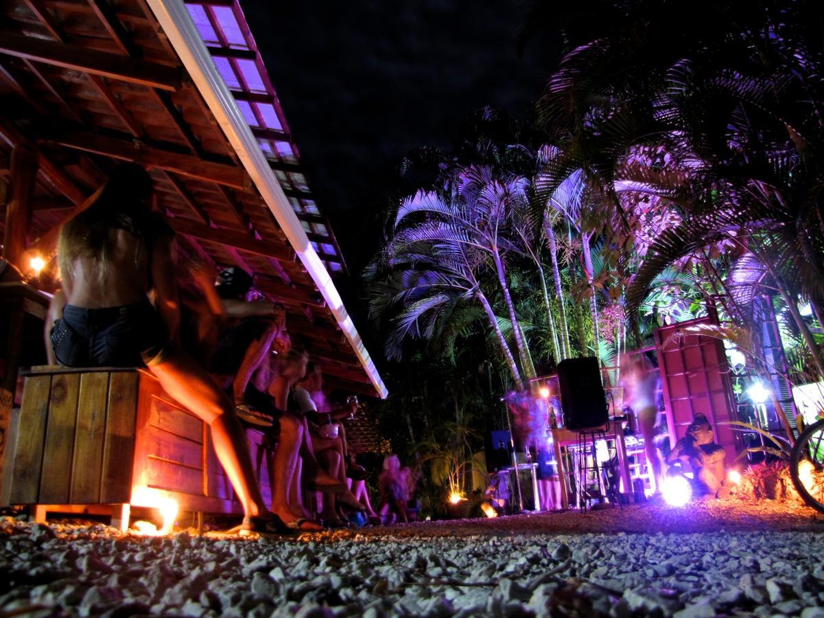 Funky Monkey Lodge Playa Santa Teresa  Eksteriør billede