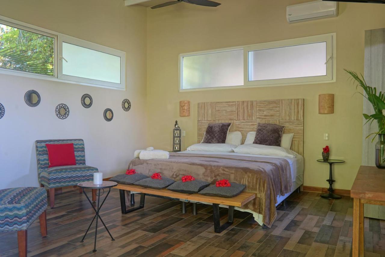 Funky Monkey Lodge Playa Santa Teresa  Eksteriør billede